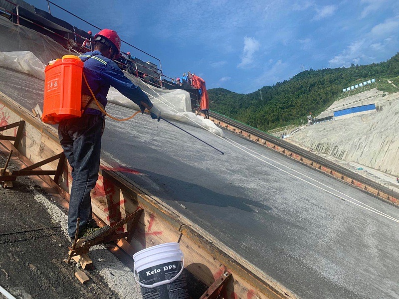 水性无机渗透型混凝土防水材料施工注意事项